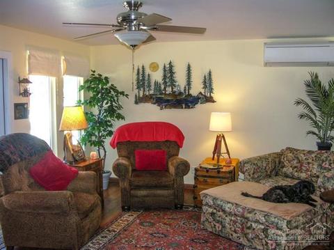 2707 NE Ocker Dr, Bend, OR 97701 photo 3