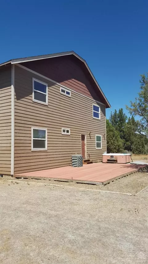 18190 4th Ave, Bend, OR 97701 photo 3