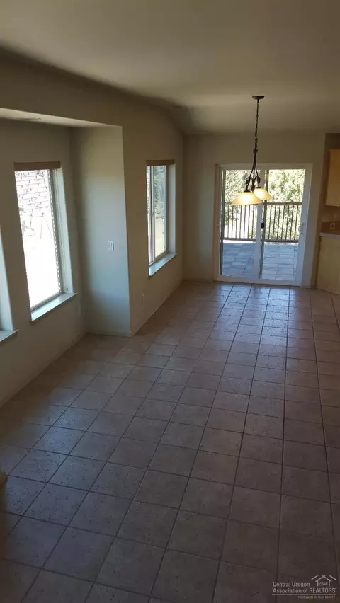 18190 4th Ave, Bend, OR 97701 photo 17