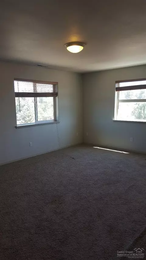18190 4th Ave, Bend, OR 97701 photo 8