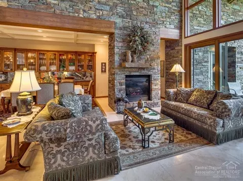 61716 Tam Mcarthur Loop, Bend, OR 97702 photo 10