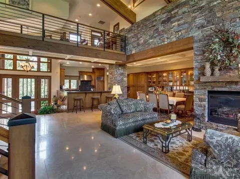 61716 Tam Mcarthur Loop, Bend, OR 97702 photo 12