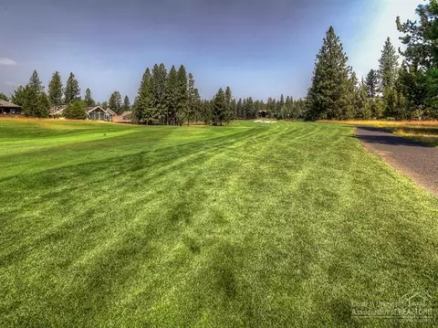 61716 Tam Mcarthur Loop, Bend, OR 97702 photo 7