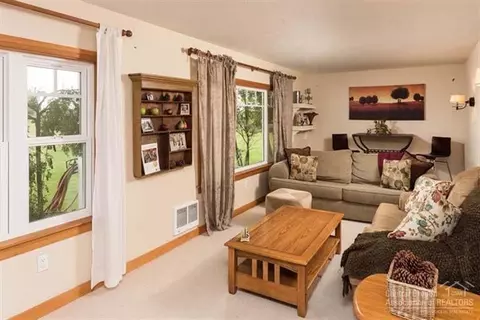 61455 Ward Rd, Bend, OR 97702 photo 9