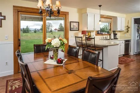 61455 Ward Rd, Bend, OR 97702 photo 5