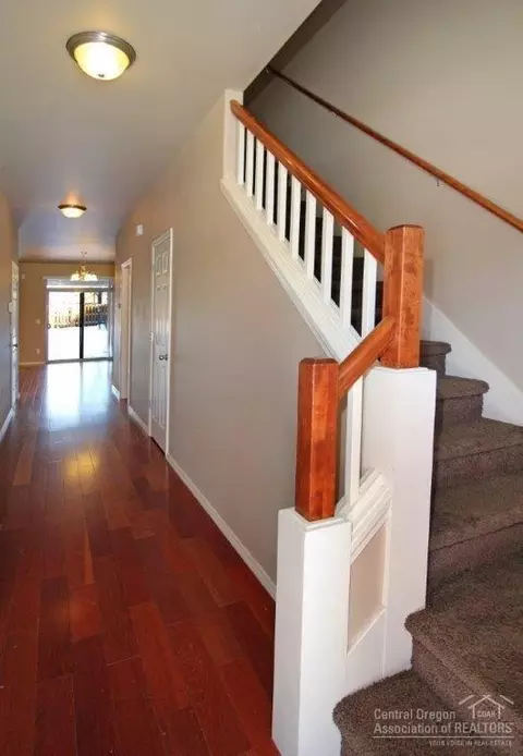 62008 Quail Run Pl, Bend, OR 97701 photo 3