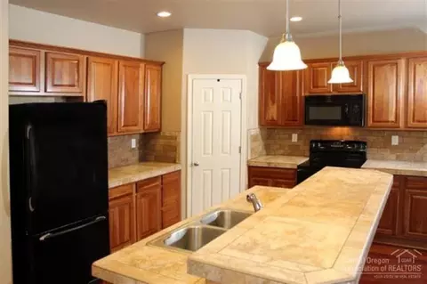 62008 Quail Run Pl, Bend, OR 97701 photo 8