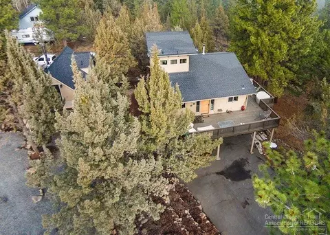 63330 Pine Knoll Cir, Bend, OR 97701 photo 4