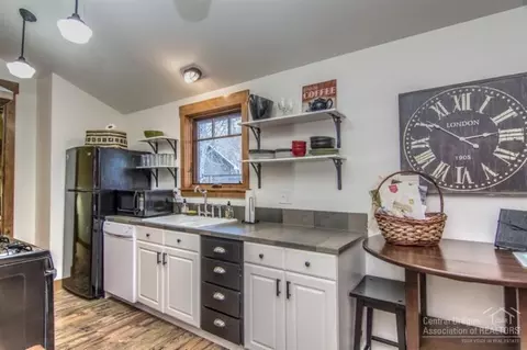 303 NW Riverfront St, Bend, OR 97701 photo 10