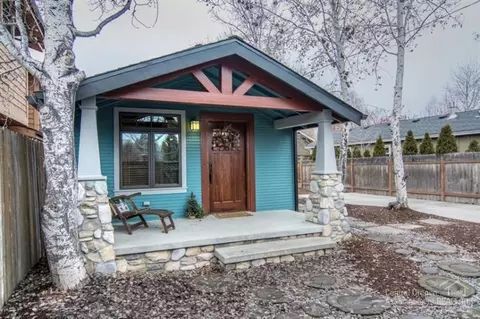303 NW Riverfront St, Bend, OR 97701 photo 2