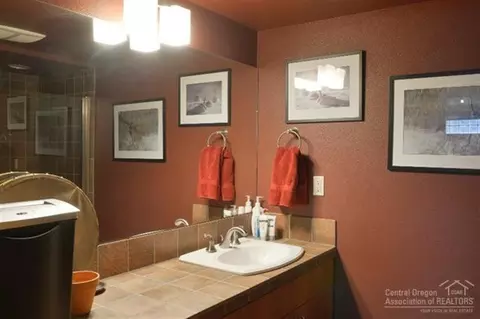36 SW Wall St, Bend, OR 97702 photo 20