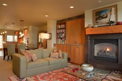 36 SW Wall St, Bend, OR 97702 photo 6