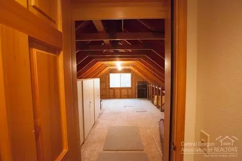 22185 Bear Creek Rd, Bend, OR 97701 photo 19