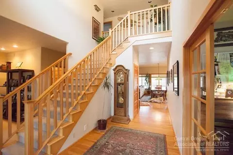 22185 Bear Creek Rd, Bend, OR 97701 photo 6