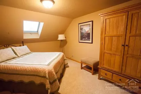 22185 Bear Creek Rd, Bend, OR 97701 photo 15