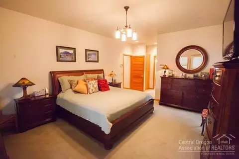22185 Bear Creek Rd, Bend, OR 97701 photo 14