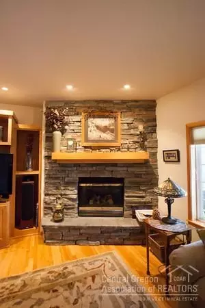 22185 Bear Creek Rd, Bend, OR 97701 photo 5