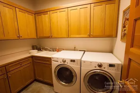 22185 Bear Creek Rd, Bend, OR 97701 photo 18