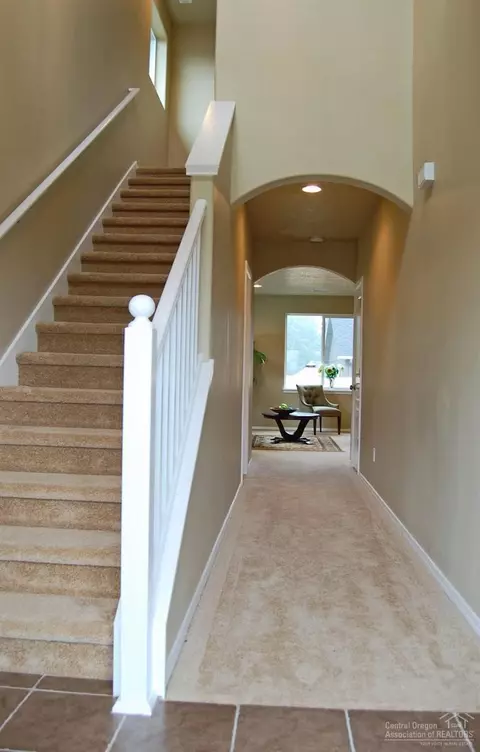 21100 Azalia Ave, Bend, OR 97702 photo 9