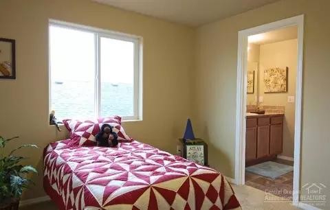 21100 Azalia Ave, Bend, OR 97702 photo 14