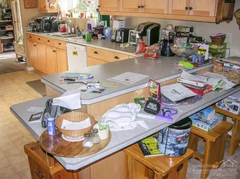 61283 Killowan Dr, Bend, OR 97702 photo 11