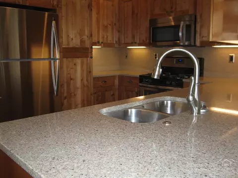 20784 NE Smoke Stack, Bend, OR 97701 photo 3