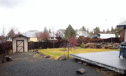 20800 Cross Ct, Bend, OR 97701 photo 3