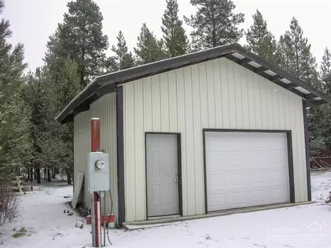 52852 Day Rd, La Pine, OR 97739 photo 2