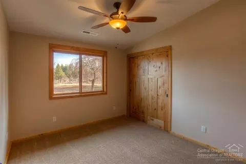 67175 Harrington Loop Rd, Bend, OR 97701 photo 11