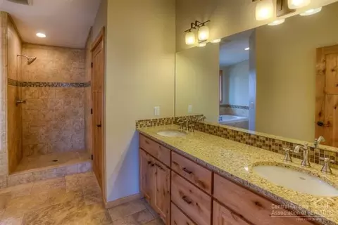 67175 Harrington Loop Rd, Bend, OR 97701 photo 14