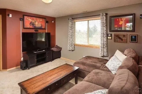 20570 Prospector Loop, Bend, OR 97702 photo 14