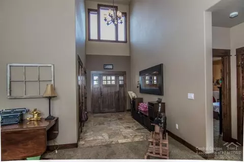 60925 Ward Rd, Bend, OR 97702 photo 5