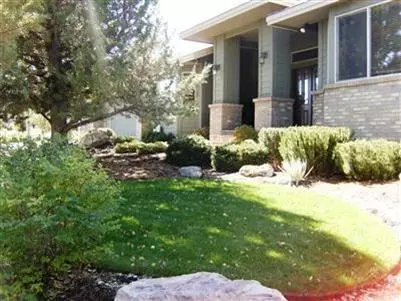 735 Nutcracker Dr, Redmond, OR 97756 photo 2