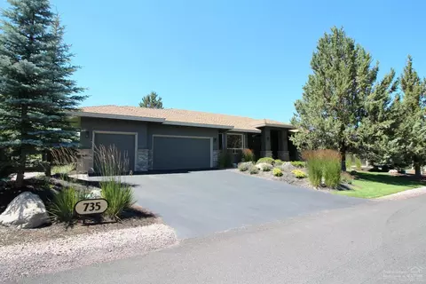735 Nutcracker Dr, Redmond, OR 97756 photo 1
