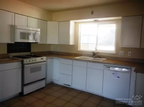 62466 Eagle Rd, Bend, OR 97701 photo 7