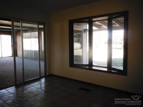 62466 Eagle Rd, Bend, OR 97701 photo 8