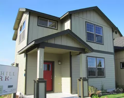 20520 Gloucester Ln, Bend, OR 97701 photo 3
