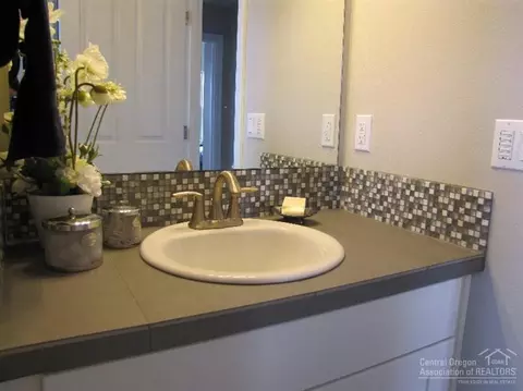 20520 Gloucester Ln, Bend, OR 97701 photo 20