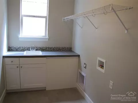 20520 Gloucester Ln, Bend, OR 97701 photo 25