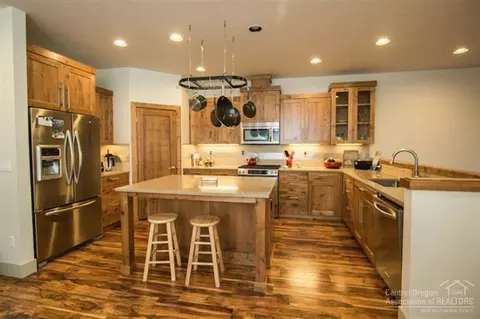 874 SW Crestline Dr, Bend, OR 97702 photo 5