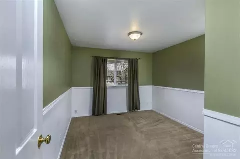 696 NE Providence Dr, Bend, OR 97701 photo 12