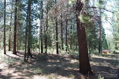 15119 Fall River Dr, Bend, OR 97707 photo 9
