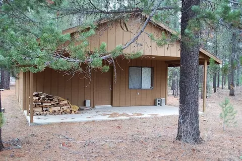 15119 Fall River Dr, Bend, OR 97707 photo 6