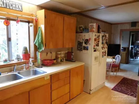 751 NE Quimby Ave, Bend, OR 97701 photo 11