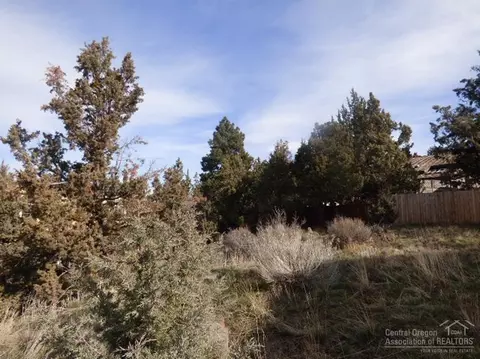 1075 NE Kayak Loop, Bend, OR 97701 photo 7
