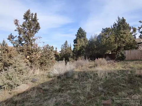 1075 NE Kayak Loop, Bend, OR 97701 photo 17