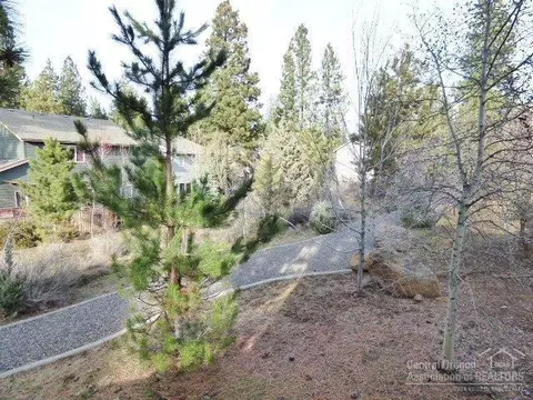 61277 SW Brookside Loop, Bend, OR 97702 photo 17