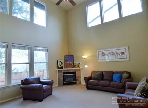 61277 SW Brookside Loop, Bend, OR 97702 photo 2