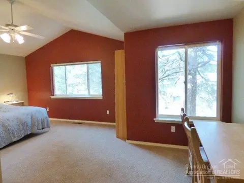 61277 SW Brookside Loop, Bend, OR 97702 photo 8