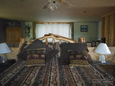 123435 Holcomb Dr, Crescent Lake, OR 97733 photo 6